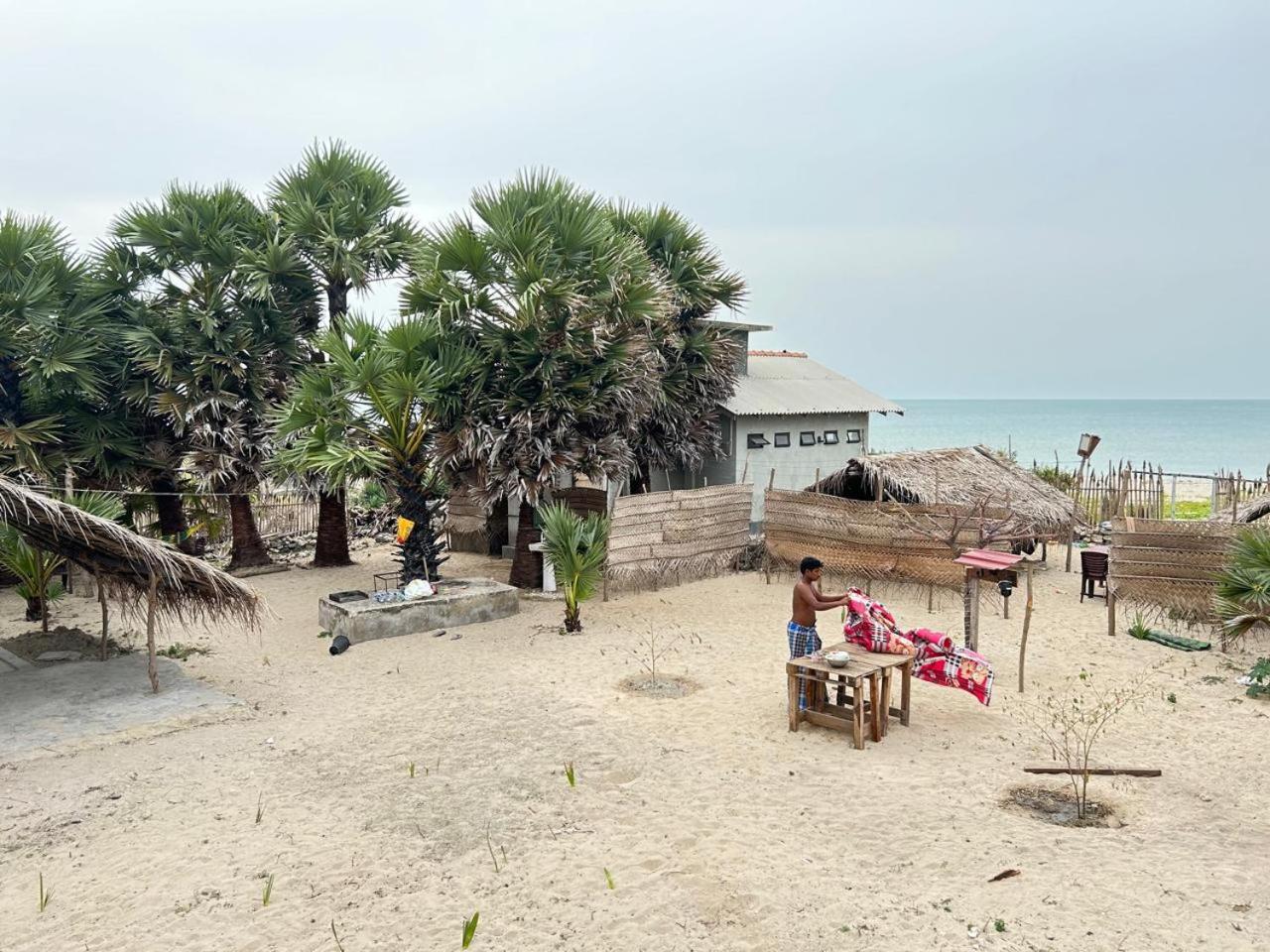Delft Jeyam Resorts Delft East Extérieur photo